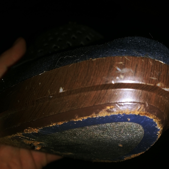 Shoes - Picture 4 of 5